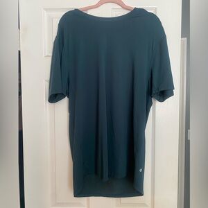 Lululemon Mens Short in the Front Long in the Back Short Sleeve